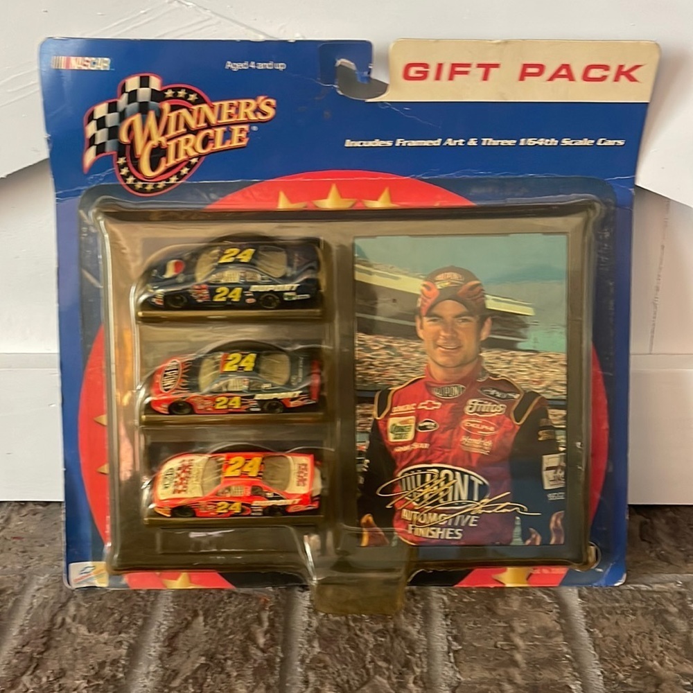 NASCAR Jeff Gordon #24 Gift Pack Framed Art and 3 Scale Cars